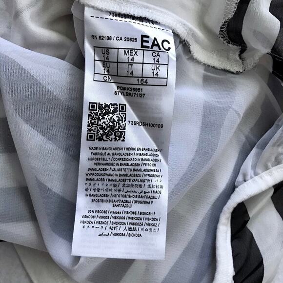 Guess NWOT Short Sleeves Blouse Girls 14 - Picture 8 of 10